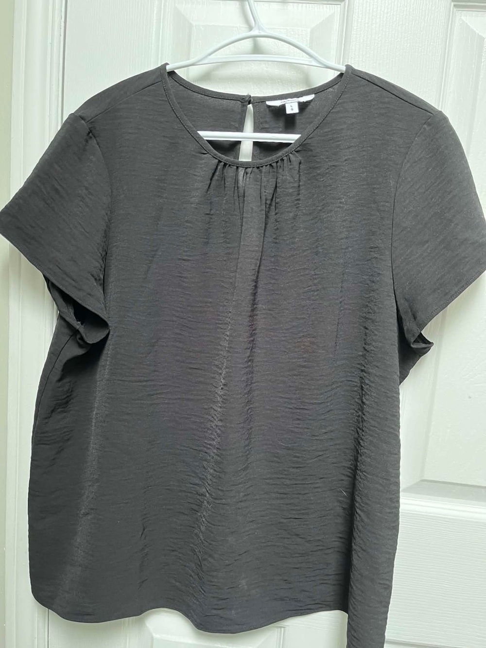 Women's Gray Short-Sleeve Blouse